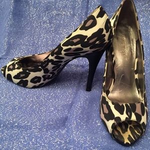 Nine West Peeptoe Heels- Super Sexy!!